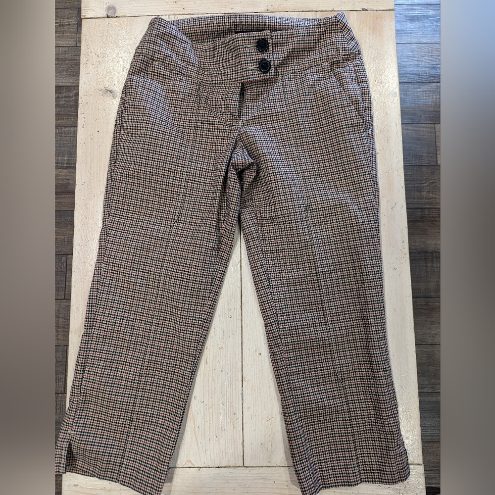 Tommy Hilfiger Plaid Pleated Capri Pants Size 0